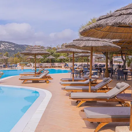 Hotel With Swimming Pool Near Baja Sardinia Arzachena